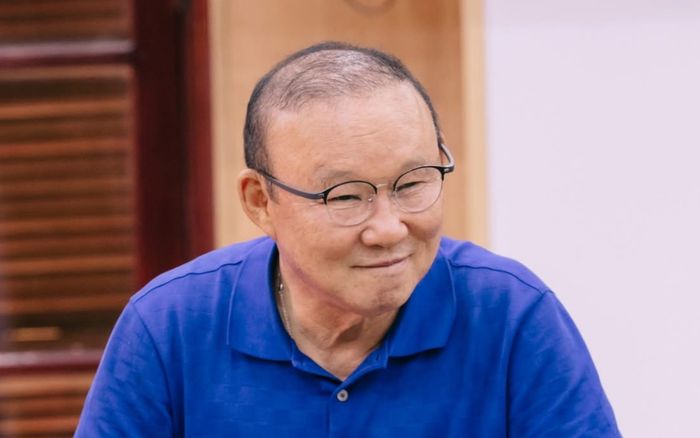 Đội của HLV Park Hang Seo bất ngờ chia tay 15 cầu thủ