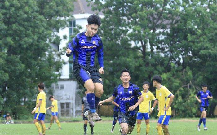 Nay Di Đan rực sáng, HAGL thắng tưng bừng 5-1