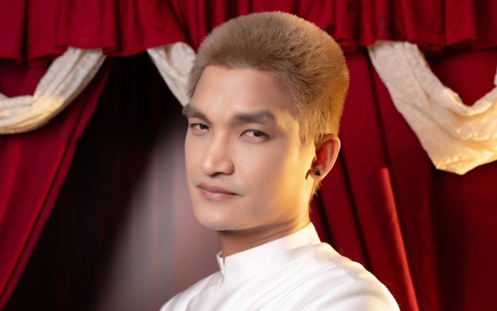 Mạc Văn Khoa 'cầu cứu' khán giả khi phát hiện điều khó ngờ trên mạng