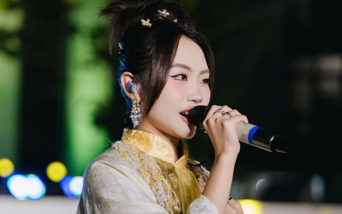 Dậy sóng clip Phương Mỹ Chi bị đối thủ 'dìm hàng' trong hậu trường