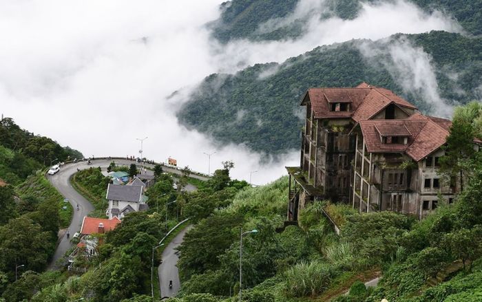 Bắt giữ 3 đối tượng uy hiếp, xâm hại khách du lịch ở Tam Đảo lúc nửa đêm