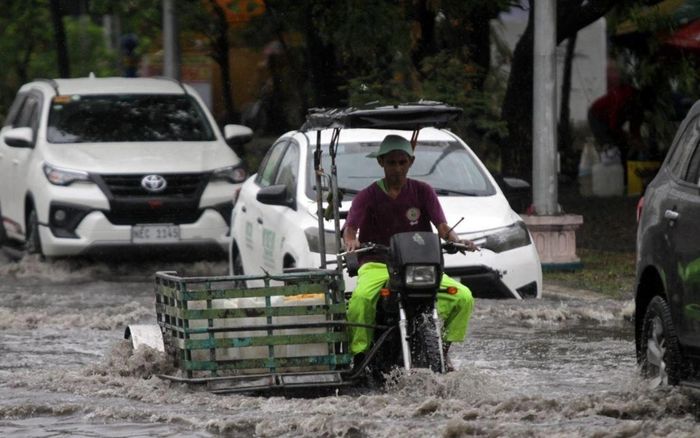 Sự thật về tin 6 cơn bão quần thảo gần Biển Đông tuần này