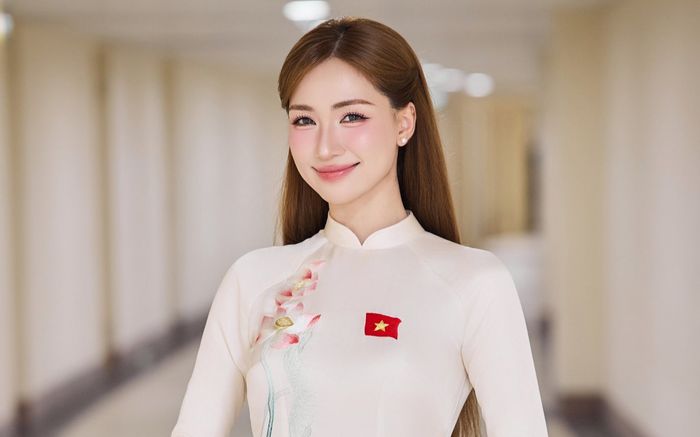 Hành động thiết thực của Hoà Minzy dành cho người dân Nghệ An đang oằn mình chống lũ