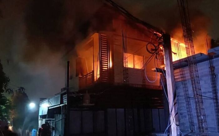 Cháy nhà lúc rạng sáng, gia đình 4 người kẹt trong phòng ngủ không qua khỏi