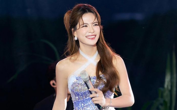 Mạng xã hội liên tục 'dậy sóng' vì ca sĩ Hà Nhi
