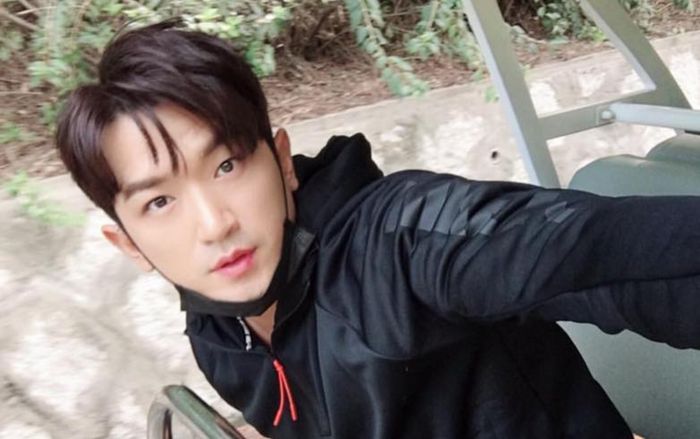 Nam ca sĩ vừa tuyên bố kết hôn ở tuổi 46: Từng bị lừa 48 tỷ đồng đến liệt mặt do căng thẳng thần kinh