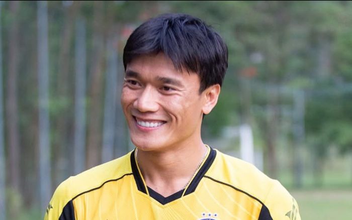 Thủ môn Bùi Tiến Dũng lần đầu thắng HAGL?