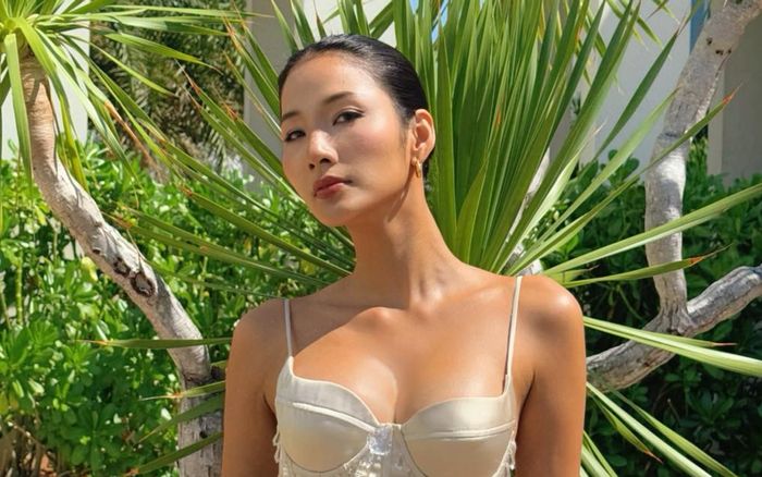 Hoàng Thùy phản pháo tin đồn 'hết thời'