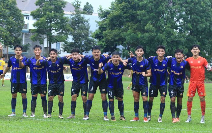 HAGL trở thành cựu vương sau cú sốc trước TP.HCM