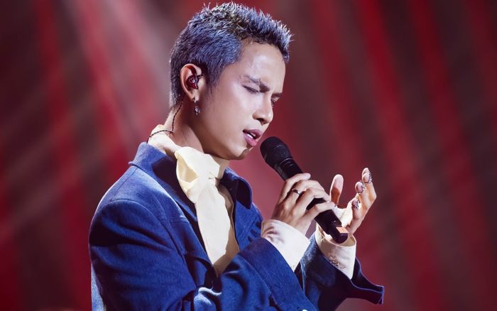 Đạo diễn nổi tiếng của showbiz gây tranh cãi khi nhận show hát phòng trà