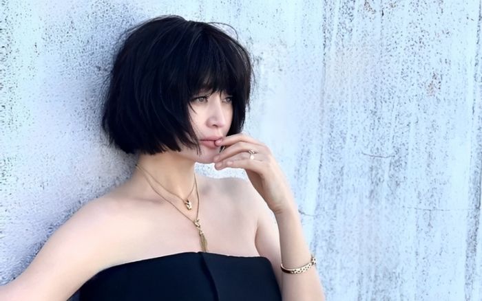 Nữ diễn viên có sắc vóc nóng bỏng nhất Hàn Quốc dù đã bước qua tuổi 54