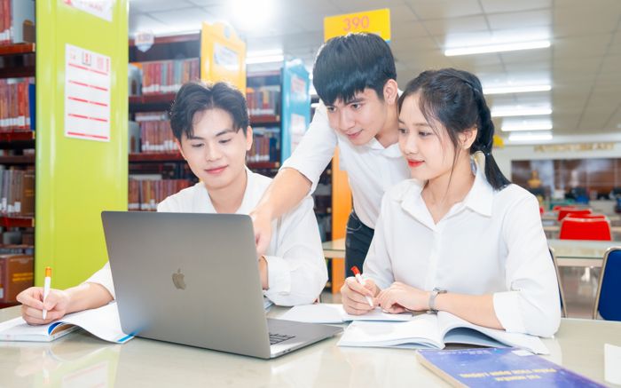 HUTECH nhận hồ sơ tuyển sinh Chương trình đào tạo từ xa đến 31/8