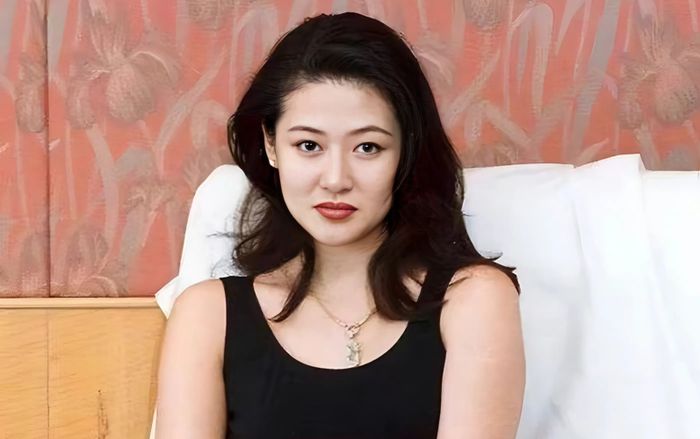 Nữ diễn viên bị ép đóng phim 18+ khi mới 17 tuổi