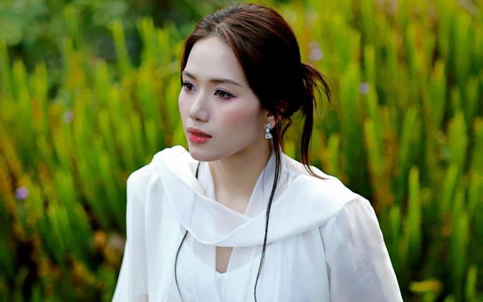 Mạng xã hội 'dậy sóng' vì ca sĩ Thùy Chi