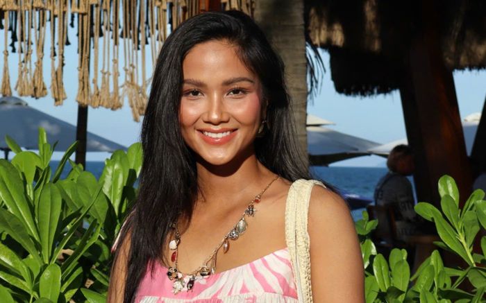 Thai kỳ của H'Hen Niê xuất hiện tình huống bất thường, gây lo lắng