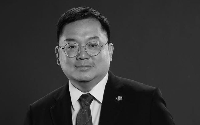 Ông Hoàng Nam Tiến đột ngột qua đời ở tuổi 56