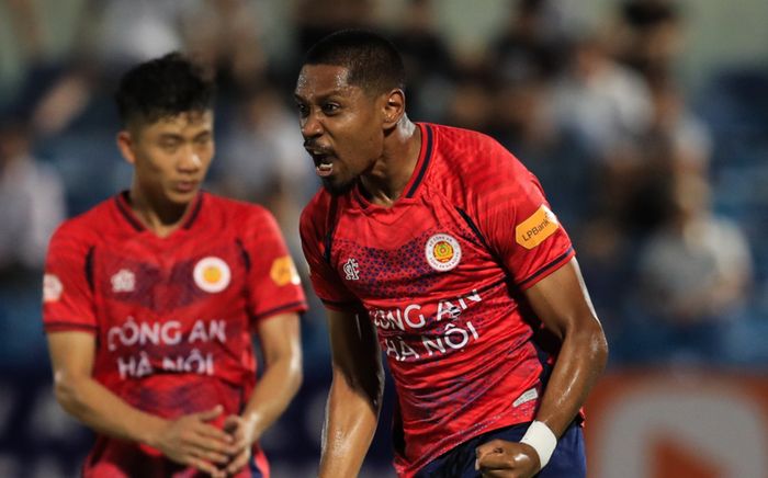 Văn Hậu trở lại, Jason Quang Vinh phải lợi hại hơn