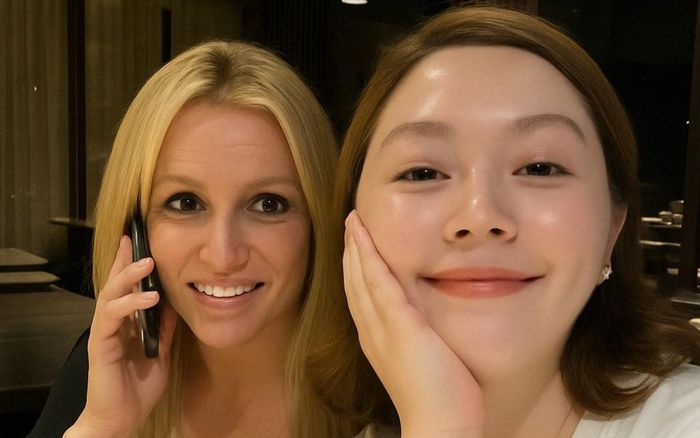 'Dậy sóng' với bức ảnh giữa Bảo Thy và Britney Spears