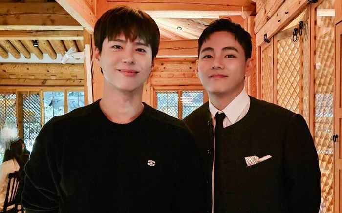 Xôn xao V và Park Bo Gum bị bắt gặp 'hẹn hò' tại hộp đêm, cử chỉ vô cùng thân mật