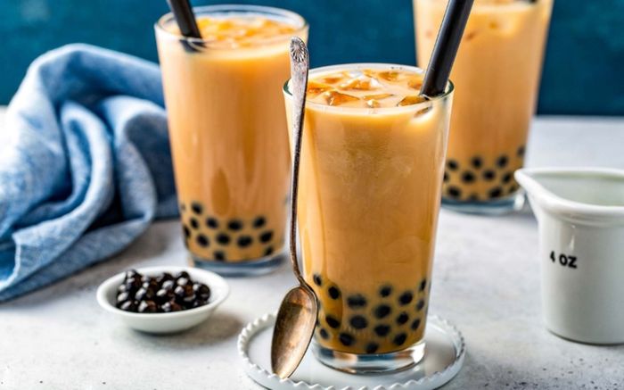 Nữ ca sĩ trẻ mất giọng, sản phụ sinh non vì nghiện 'trà sữa'