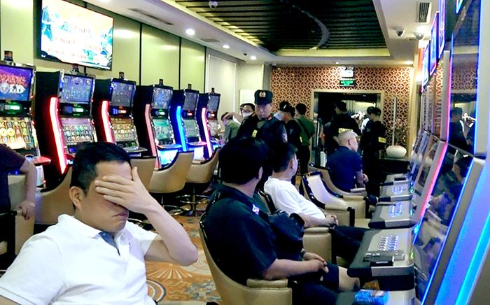 Danh tính hai nam ca sĩ Việt trong đường dây đánh bạc nghìn tỷ ở khách sạn Pullman