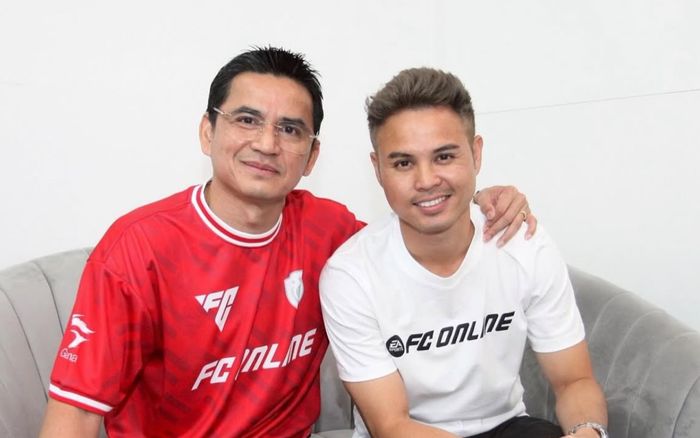 Công Phượng báo tin vui cho Kiatisuk