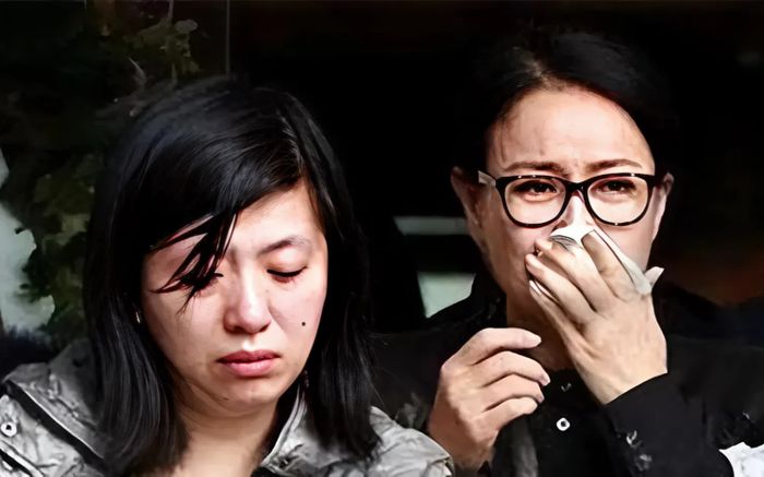 Nữ ca sĩ nói 'con xin lỗi mẹ' rồi nhảy xuống từ tầng 23 qua đời, nguyên nhân gây rúng động showbiz