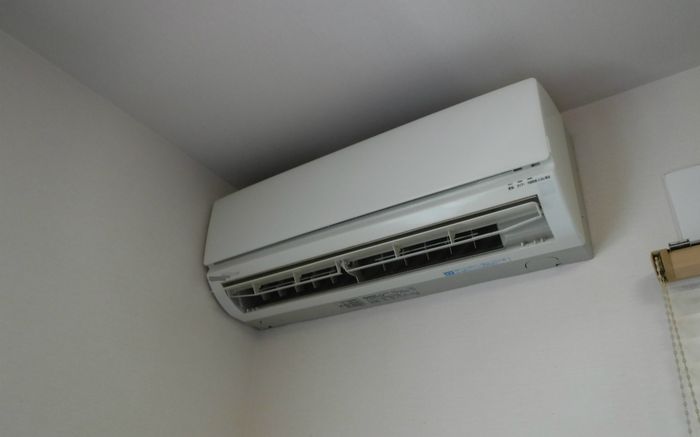 Gia đình 5 người suýt mất mạng vì bật điều hòa sai cách