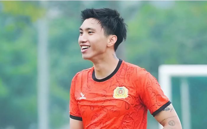 Dấu hỏi lớn với Đoàn Văn Hậu