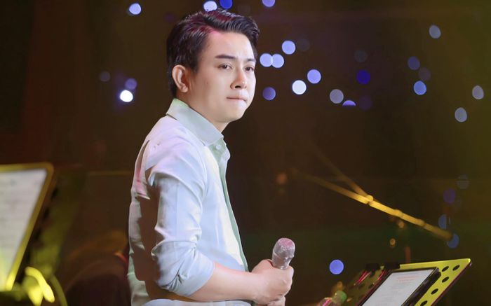 Hoài Lâm 'cứa tim' cộng đồng mạng