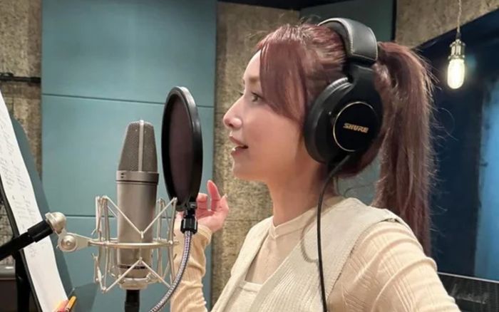 Nữ ca sĩ nhận 24 tỷ đồng để đóng cảnh nóng