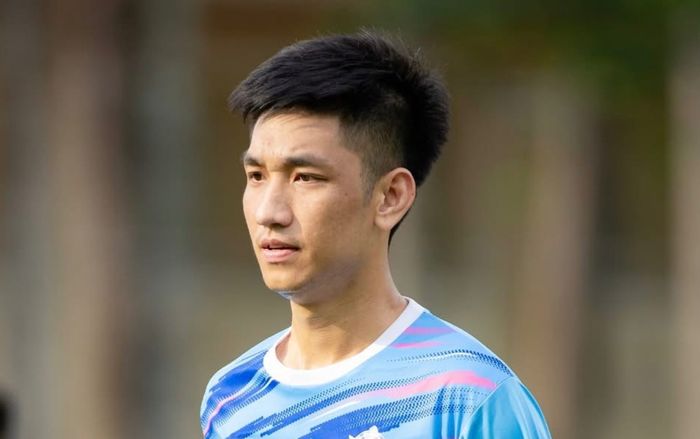 Tình thế đảo ngược với tiền vệ Trọng Đại