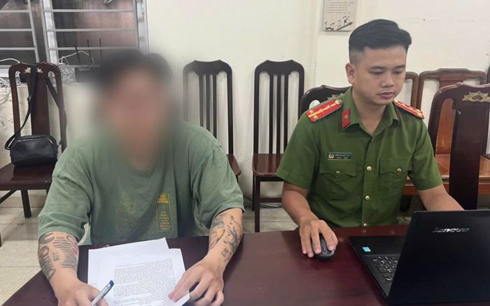 Công an Hà Nội thông tin vụ người đàn ông xăm trổ đánh cô gái ở sảnh chờ thang máy chung cư