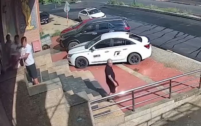 Công an vào cuộc vụ đánh trọng thương người đàn ông đang bế bé gái trước quán karaoke