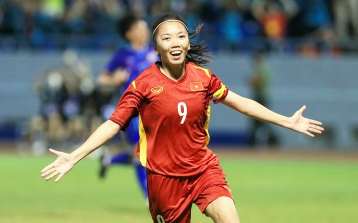 Chuyện gì đang xảy ra với Huỳnh Như?