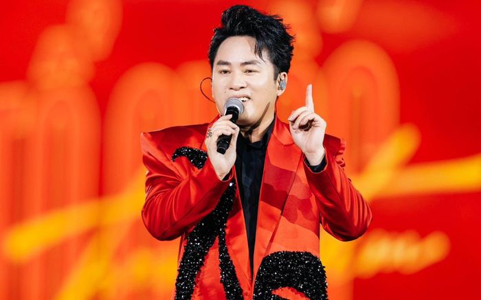 Tùng Dương lên tiếng về tranh luận xoay quanh màn trình diễn 'Viết tiếp câu chuyện hòa bình'