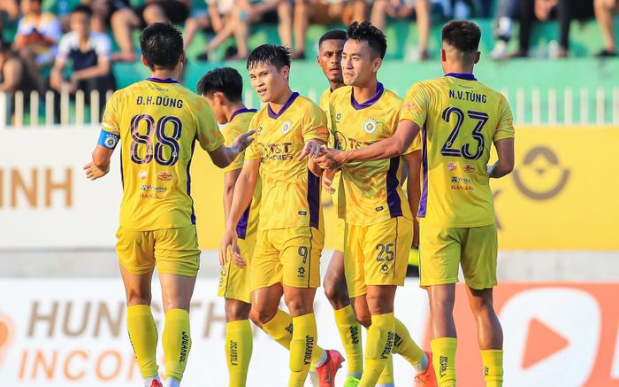 Chủ tịch CLB Hà Nội đặt tham vọng ở mùa giải đặc biệt