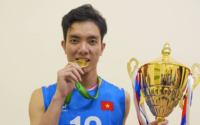 Liên đoàn Bóng chuyền thế giới nói rõ về Bích Tuyền