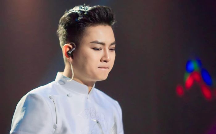 Hoài Lâm trở lại showbiz với diện mạo khác lạ