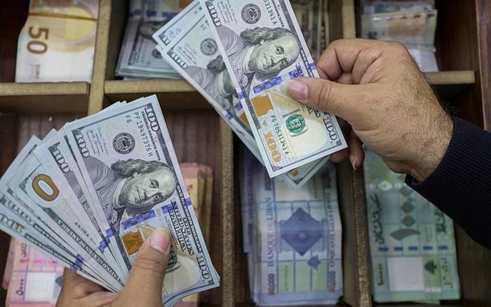 Tỷ giá USD hôm nay (15/8): Rơi tự do