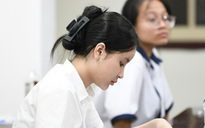 150 bài thi Ngữ văn tăng điểm sau phúc khảo: Khánh Hoà làm rõ trách nhiệm giám khảo