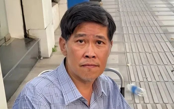 Đạo diễn Phước Sang nhập viện cấp cứu, nhiều nghệ sĩ cầu nguyện bình an