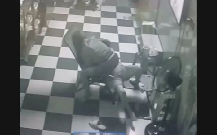 Vụ cụ bà 80 tuổi ở TP.HCM tử vong cạnh tivi: Nghi phạm vẫn đến tang lễ của nạn nhân