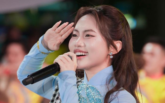 Choáng với số tiền Phương Mỹ Chi ủng hộ nhân dân Cuba