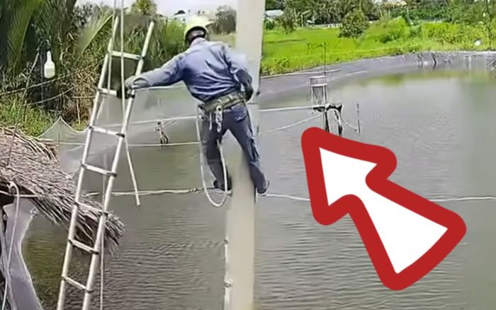 Cột điện bất ngờ đổ, hành động nhanh nhạy của thợ điện khiến ai cũng thót tim