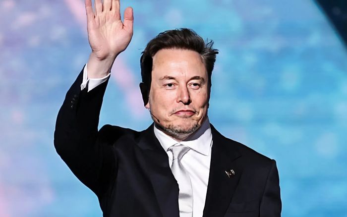 Tỷ phú Elon Musk cảnh báo khẩn