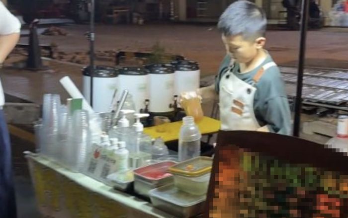 Cậu bé 11 tuổi kiếm hơn 50 triệu đồng mỗi tháng, bắt nguồn từ một lời hứa với mẹ