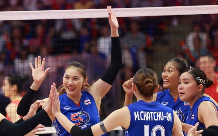 Tuyển bóng chuyền nữ Thái Lan thua đậm Trung Quốc