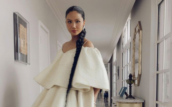 Điều ý nghĩa của H'Hen Niê trước khi nghỉ thai sản