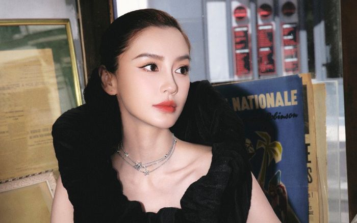 Angelababy vướng nghi vấn làm ăn sa sút, phải cho thuê biệt thự mua cùng Huỳnh Hiểu Minh?